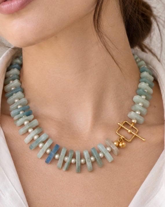 The St. Tropez necklace, aquamarine and freshwater pearl, photograph 1 of 4